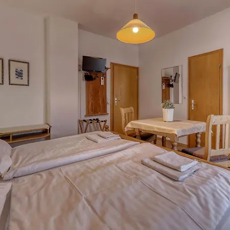 Bayerischer Hof 3* ボーデンマイス