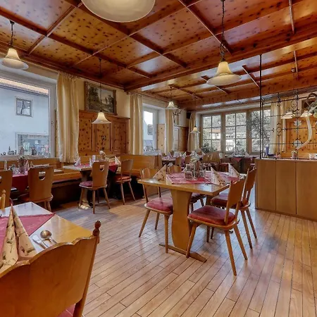 Bayerischer Hof 3*