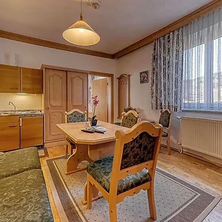 Bayerischer Hof 3*